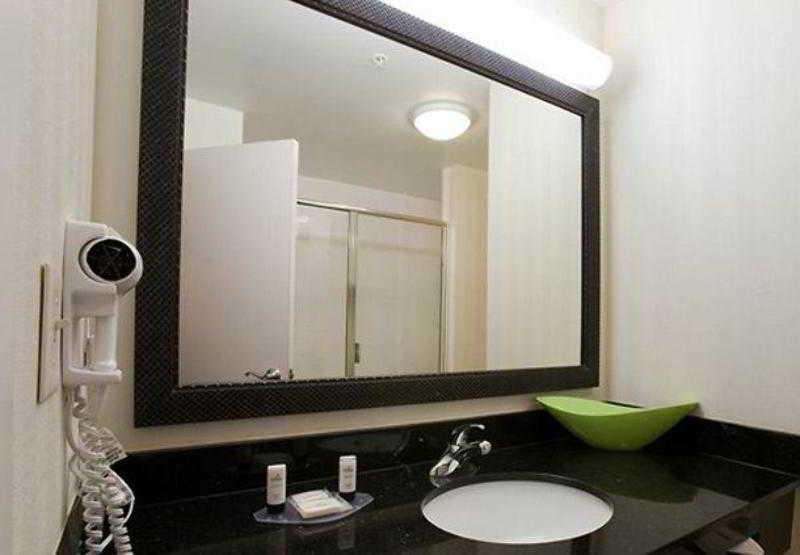 Fairfield Inn & Suites By Marriott Houston קונרו מראה חיצוני תמונה